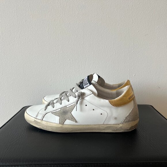 Women's Golden Goose Super-Star with Gold Heel Tab and Stud Lettering - Size 40 - Picture 4 of 16